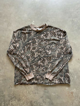 Load image into Gallery viewer, Vintage Mossy Oak Treestand Camo Long Sleeve Shirt (2XL)