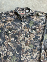 Load image into Gallery viewer, Vintage MossyOak ForestFloor Camo Button-Up(L/XL)