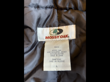 Load image into Gallery viewer, Heavy Insulated Mossy Oak Bottomland Jacket