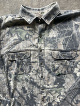 Load image into Gallery viewer, Vintage MossyOak Breakup Camo Gen 1 Button-Up Shirt (XXL)