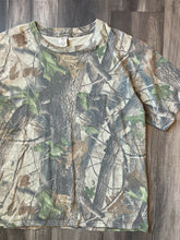 Load image into Gallery viewer, Vintage Realtree Hardwoods Camo T-Shirt (2XL)