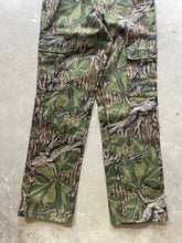Load image into Gallery viewer, Vintage Full Foliage Camo Adjustable Waist Pants (M)