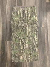 Load image into Gallery viewer, Vintage Winchester Trebark Camo Adjustable Waist Pants (L)