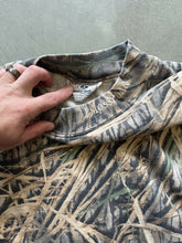 Load image into Gallery viewer, Vintage Mossy Oak Shadowgrass Camo Long Sleeve Shirt (XL)
