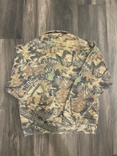 Load image into Gallery viewer, Vintage Mossy Oak Forest Floor Camo Cotton Quarter-Zip Pullover (M)