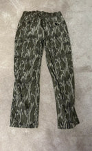 Load image into Gallery viewer, Mossy oak cotton mill original bottomland medium