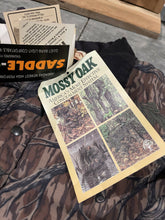 Load image into Gallery viewer, Pella Insulated Mossy Oak Treestand Jacket NWT (L)