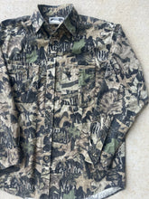 Load image into Gallery viewer, Vintage Mossy Oak Forest Floor Camo Button-Up Shirt (M)