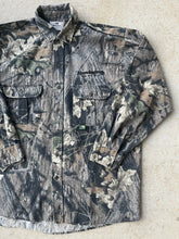 Load image into Gallery viewer, Vintage Mossy Oak Gen 1 Breakup Camo “Remington Racing” Strap Shirt (2XL)