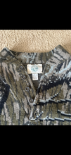 Load image into Gallery viewer, 90’s Mossy Oak Treestand Knit Sweater by Whitewater Outdoors (M) 🇺🇸