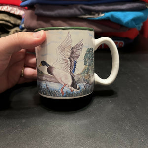 Vintage mallard duck hunting mug