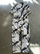 Load image into Gallery viewer, Vintage Mossy Oak Snow Treestand Camo Coveralls (XL)