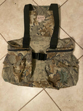 Load image into Gallery viewer, Vintage Woolrich Advantage Camo Turkey Vest