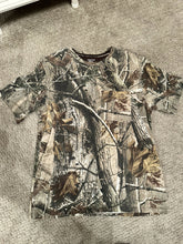 Load image into Gallery viewer, Camo shirt - M
