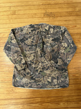 Load image into Gallery viewer, 00’s Mossy Oak Forrest Floor Camo Button Up (XL) 🇺🇸