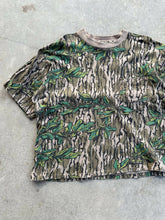 Load image into Gallery viewer, Vintage Mossy Oak Green Leaf T-Shirt (M/L)