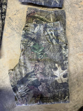 Load image into Gallery viewer, Mossy Oak Pants (36x34)