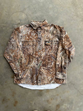 Load image into Gallery viewer, Mossy Oak Duckblind Chamois Button Up Shirt (L)