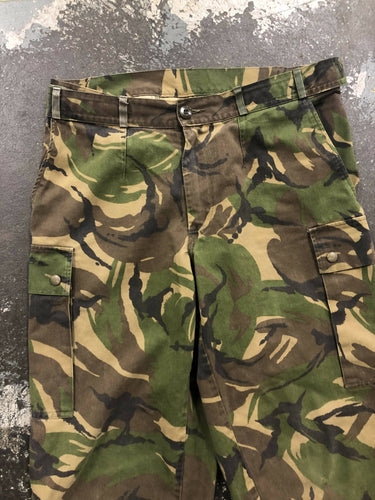 34x30 Marquardt + Schulz 90’s military camouflage pants