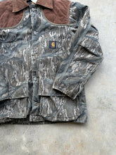Load image into Gallery viewer, 90’s Vintage Carhartt Treestand Camo Blanket Lined Jacket (M) 🇺🇸