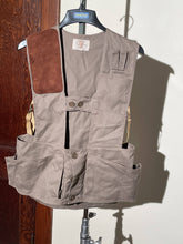 Load image into Gallery viewer, Bob Allen Shooting Vest Like New - Med