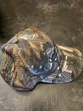 Load image into Gallery viewer, Realtree Camo meshback cap