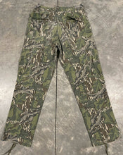 Load image into Gallery viewer, Mossy Oak Full Foliage Pants (34x30)