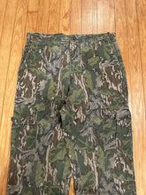 Load image into Gallery viewer, Vintage Mossy Oak Full Foliage Camo Pants (L) 🇺🇸