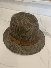 Load image into Gallery viewer, Mossy Oak Bottomland Fedora