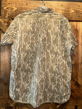 Load image into Gallery viewer, Mossy Oak Bottomland Short Sleeve Button Up (XXL) 🇺🇸