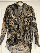 Load image into Gallery viewer, 90’s Mossy Oak Breakup (1st Gen) LS Button Up Shirt (M) 🇺🇸