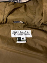 Load image into Gallery viewer, *Classic* Columbia 3 in 1 Wading Jacket - Medium