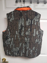 Load image into Gallery viewer, Vintage Trebark Camo Vest (L)