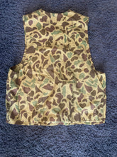 Load image into Gallery viewer, Caliber Camo Vest (L)
