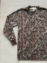 Load image into Gallery viewer, Gander Mountain Treestand Henley (M) 🇺🇸