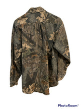 Load image into Gallery viewer, Mossy Oak Shadowbranch Button Up Shirt (L) 🇺🇸