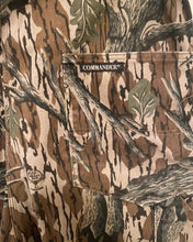 Load image into Gallery viewer, Commander Original Mossy Oak Treestand size 38 (M) Overalls