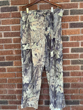 Load image into Gallery viewer, Vintage 90s Westark Made in USA Super Soft Cargo Pants Size L