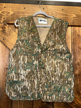 Load image into Gallery viewer, 90’s Horizon Mossy Oak Greenleaf Game Vest (M/L)🇺🇸