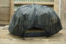 Load image into Gallery viewer, Trebark Camo Trucker Hat