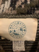 Load image into Gallery viewer, Whitewater Outdoors Knit Sweater (M)🇺🇸
