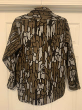 Load image into Gallery viewer, Cabela's Trebark LS Button Up (M)