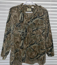 Load image into Gallery viewer, Vintage Mossy Oak Treestand Longsleeve Button Down (XL/XXL)🇺🇸