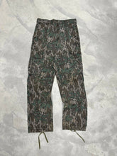 Load image into Gallery viewer, Vintage Mossy Oak Green Leaf Pants (M)🇺🇸