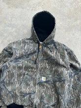 Load image into Gallery viewer, Vintage Carhartt Treestand Camo Jacket (L??)