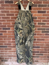 Load image into Gallery viewer, FieldStaff by Mossy Oak Hunting Bibs Size 44