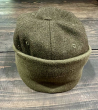 Load image into Gallery viewer, Duxbak Wool Cap w/ Leather Logo Patch