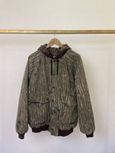 Load image into Gallery viewer, Vintage Cabela’s Realtree Camo Jacket