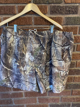 Load image into Gallery viewer, Columbia PFG Omni Shade Camo Swim Trunks/Shorts Men's XL