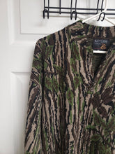 Load image into Gallery viewer, Vintage Rattlers Brand Realtree Henley Pullover - XXL